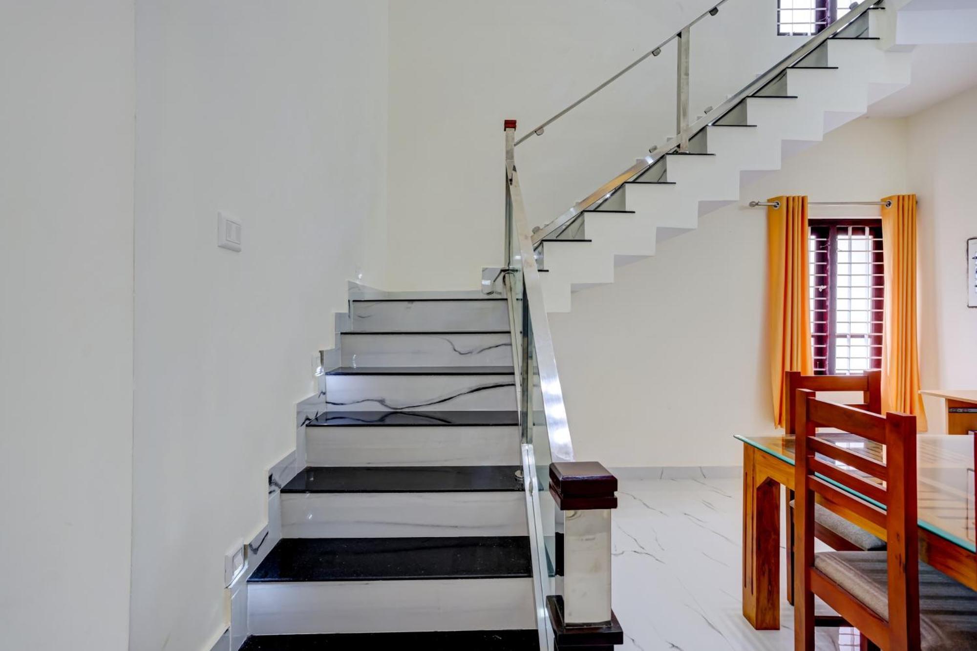 Hotel O Sivananda Homestay バルカラ エクステリア 写真